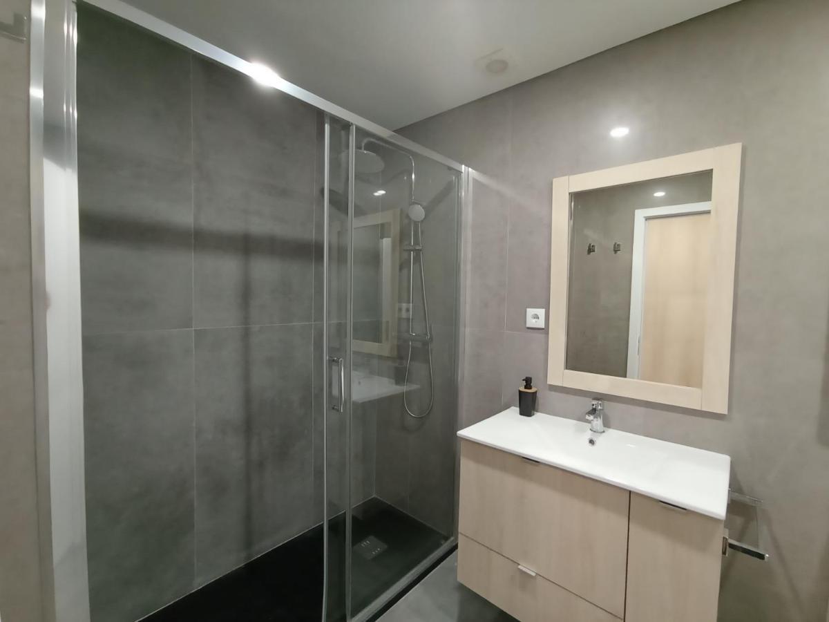 715 Gale Apartment Wi-Fi, Estacionamento Porto Bagian luar foto