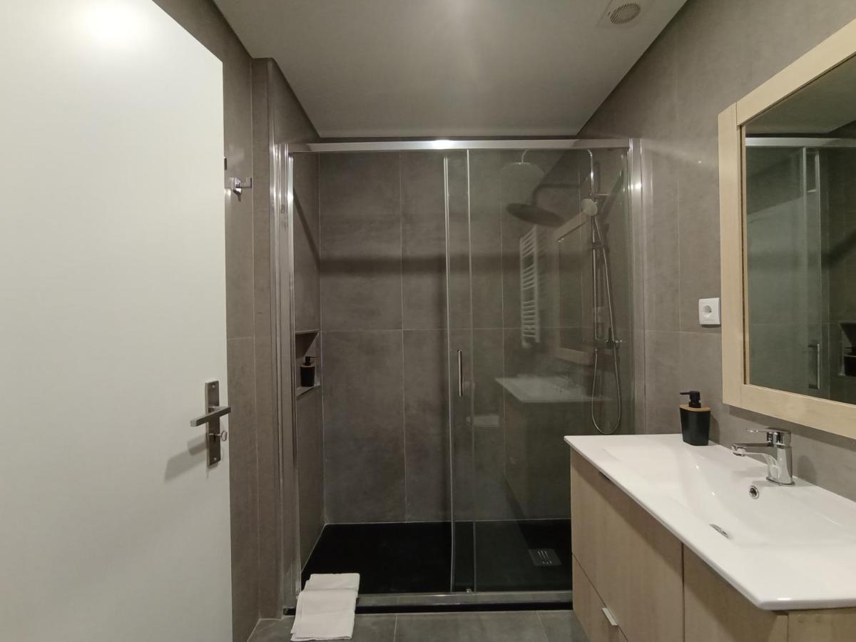 715 Gale Apartment Wi-Fi, Estacionamento Porto Bagian luar foto