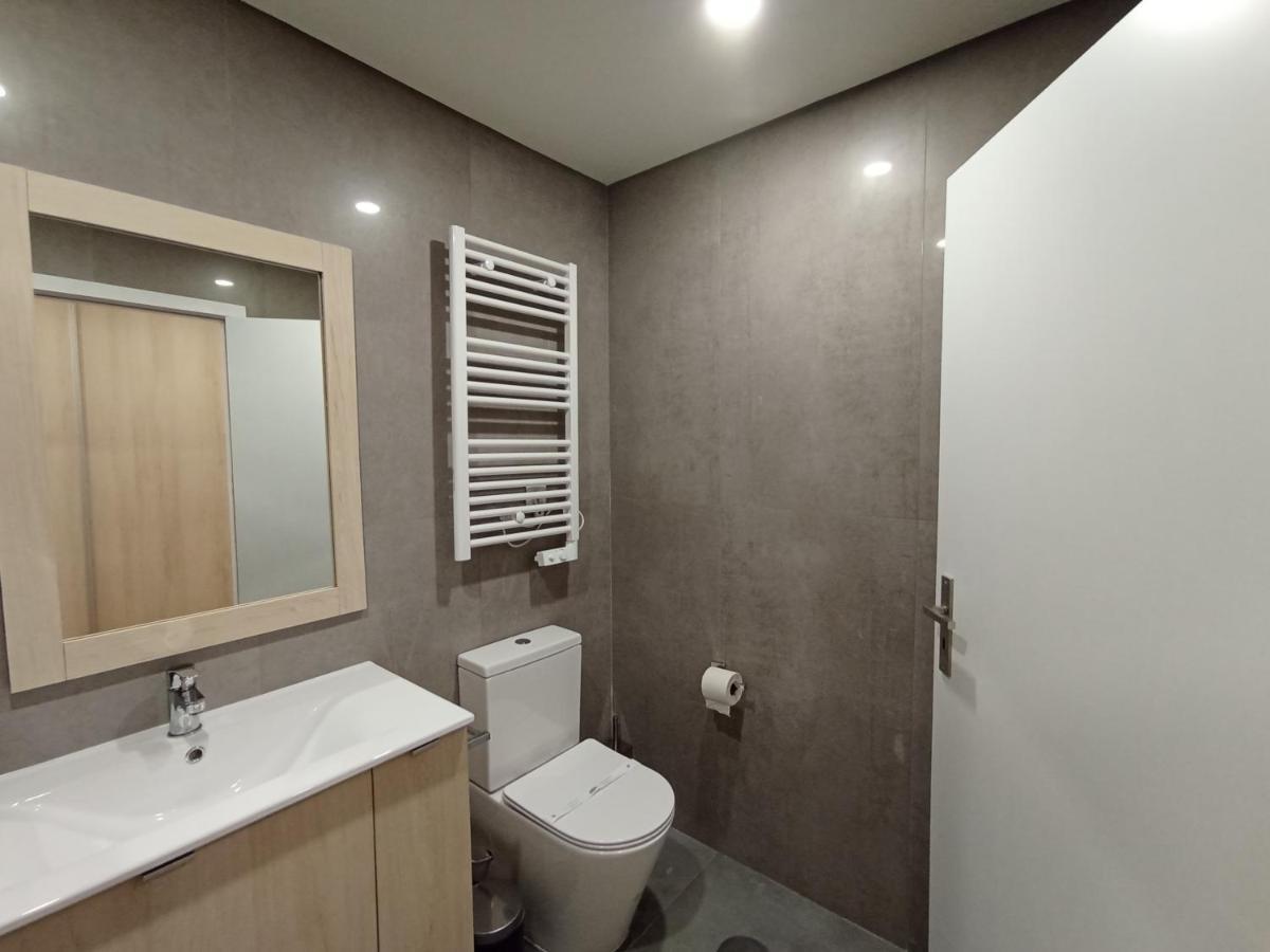 715 Gale Apartment Wi-Fi, Estacionamento Porto Bagian luar foto