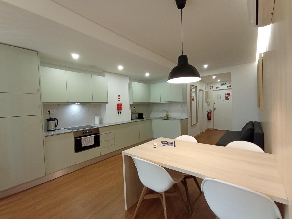 715 Gale Apartment Wi-Fi, Estacionamento Porto Bagian luar foto