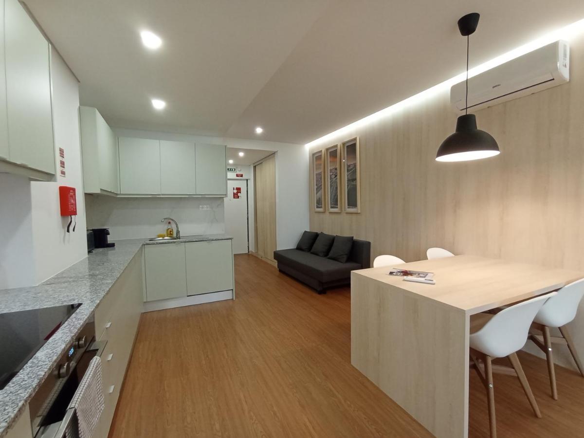 715 Gale Apartment Wi-Fi, Estacionamento Porto Bagian luar foto
